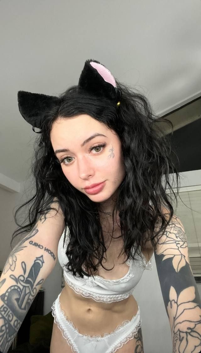 DOWN TO FUCK🫦🥹 - Image 3