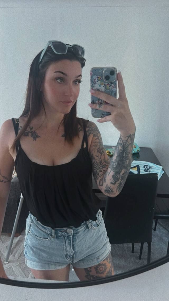 HOOKUP 💦🍆🍑 - Image 2