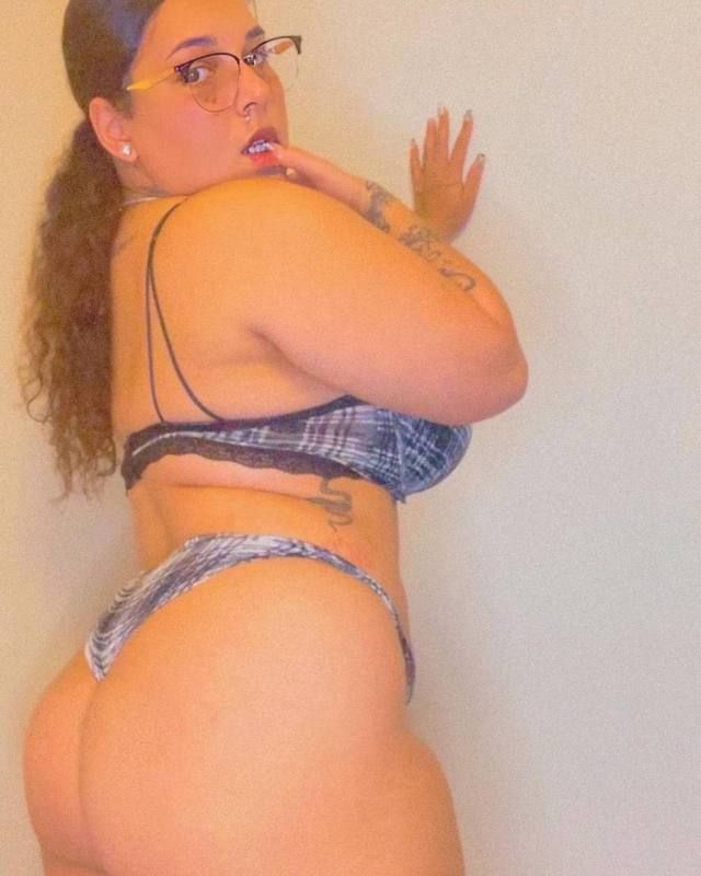 HOTTEST GIRL IN TOWN 🥵 AND SHES MORE THAN PERFECT 🥰... +12035386473.. AVAILABLE AND READY !! - Image 2